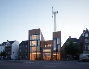 Utiliteitsbouw in Amsterdam van concept tot realisatie